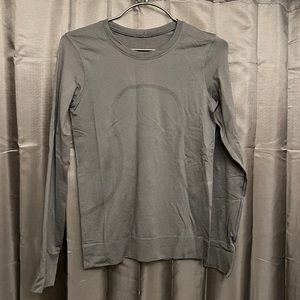 Lululemon swiftly tech long sleeve- black size 8